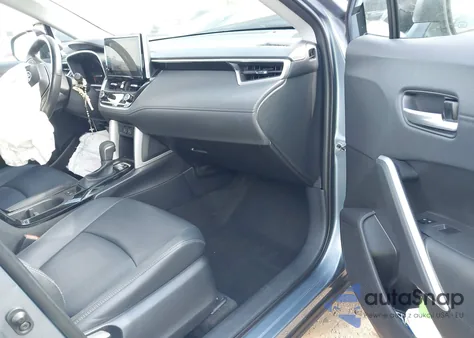 2023 Toyota Corolla Cross Xle z USA, uszkodzony, nr VIN 7MUEAABG6PV066987